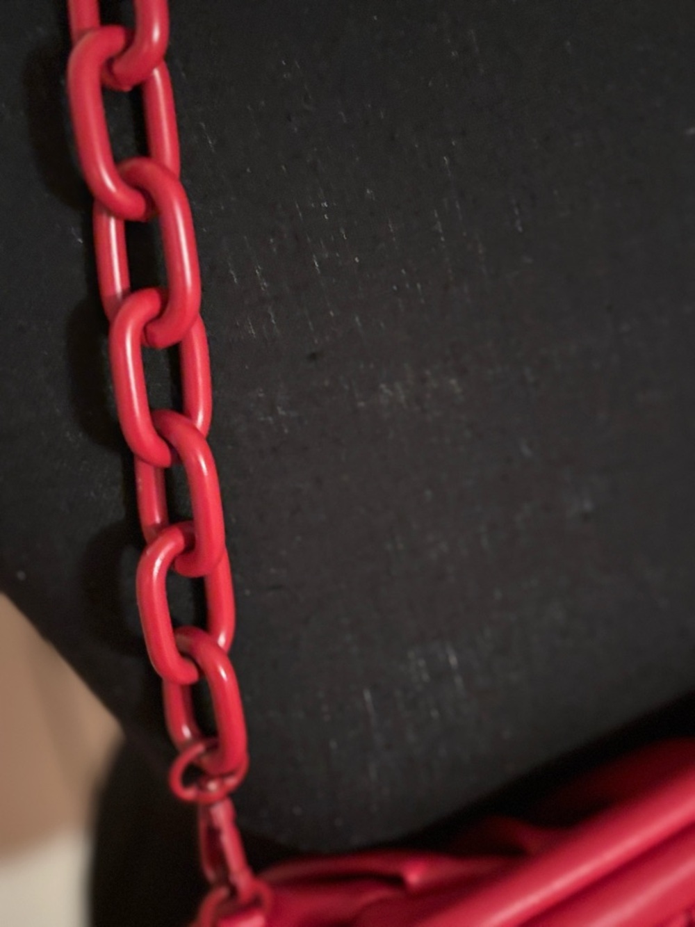 Badgley Mischka Red Shoulder Bag with Chain Strap - Picture 4 of 6
